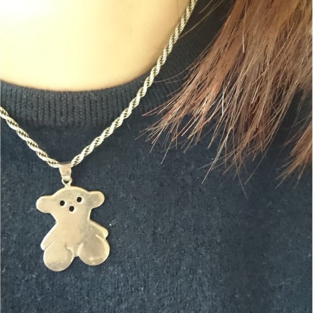Italy bear necklace